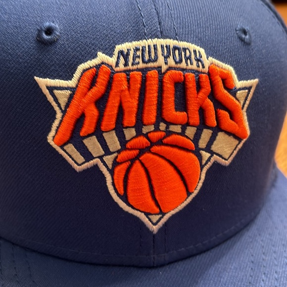 Knicks custom fit baseball cap - Picture 2 of 8